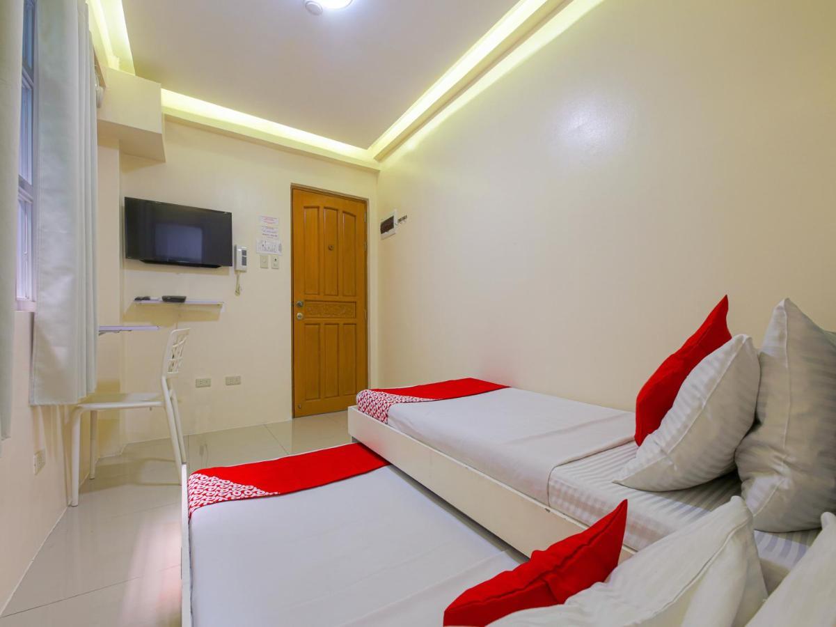 Oyo 783 Freemont Place Otel Pasay Dış mekan fotoğraf