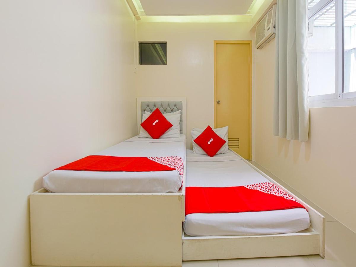 Oyo 783 Freemont Place Otel Pasay Dış mekan fotoğraf