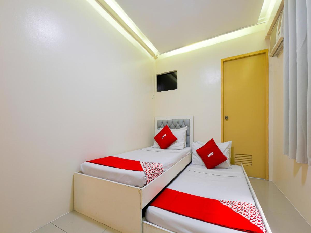 Oyo 783 Freemont Place Otel Pasay Dış mekan fotoğraf